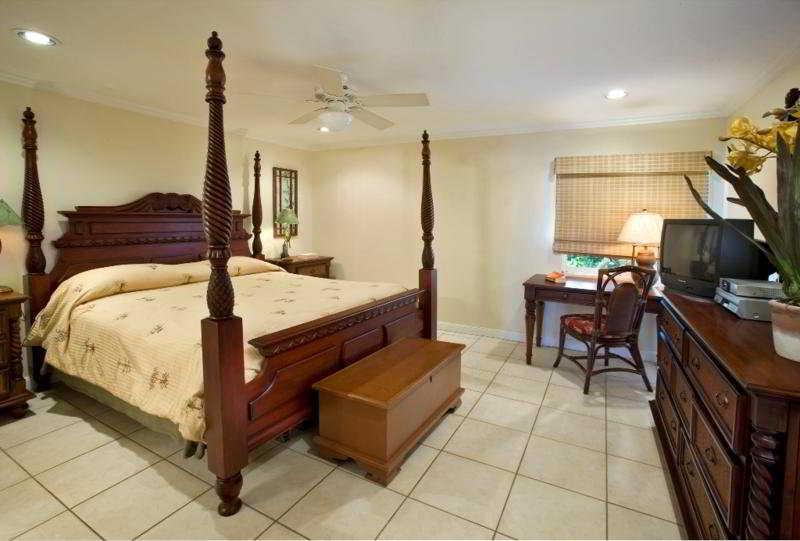Crystal Cove Beach Resort By Antilles Resorts Smith Bay  Exteriör bild
